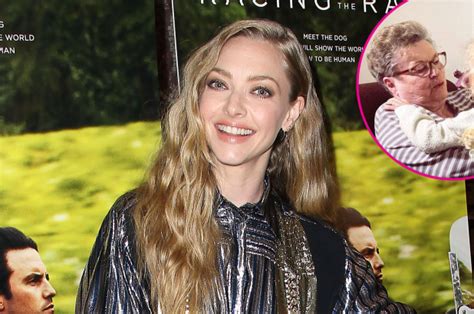 ann seyfried|Amanda Seyfried Shares Rare Photo of Daughter Playing With。